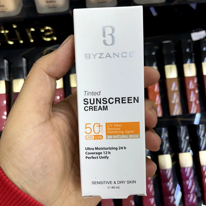 20 خشک ضد افتاب رنگی بیزانس تحت لیسانس فرانسهSpf 50Natural beige (20)پوست حساس و خشکماندگاری 12 ساعته بصورت مات روی پوست | amazonchi