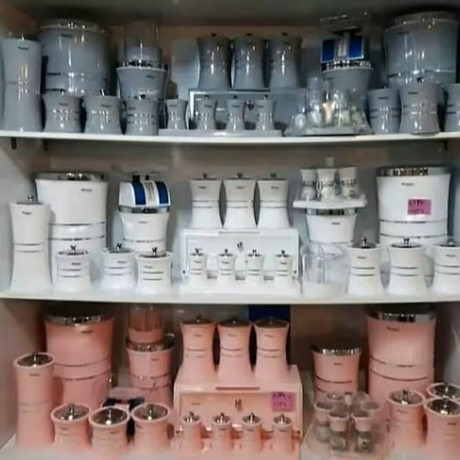 سرویس آشپزخانه خانه  29 پارچه پارس ست  دور  طلایی   در سه رنگ مشکی نقره ای  وسفید  با کیفیت عالی 
