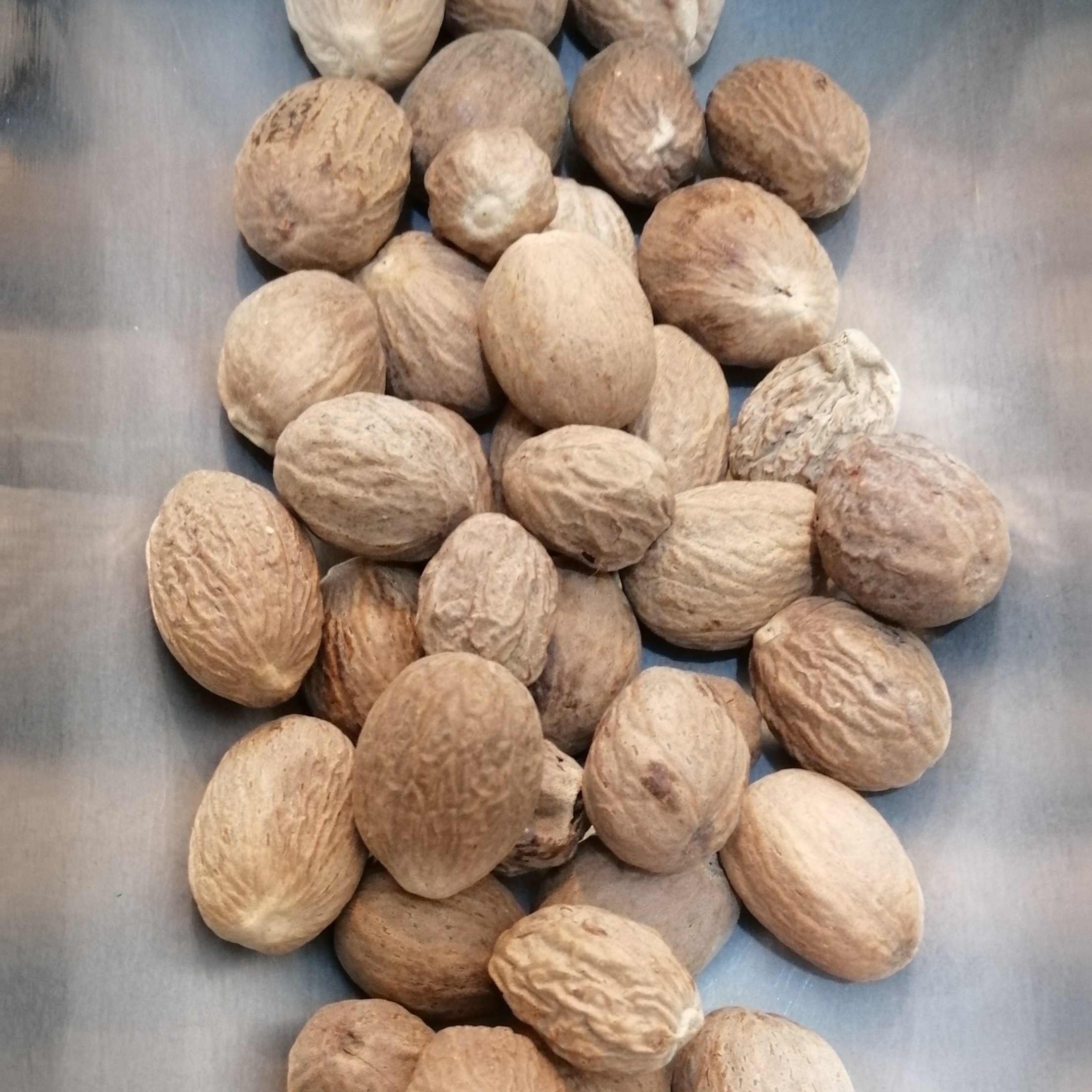 جوز هندی اعلاء (معطر و بدون پوکی) وزن 50 گرم