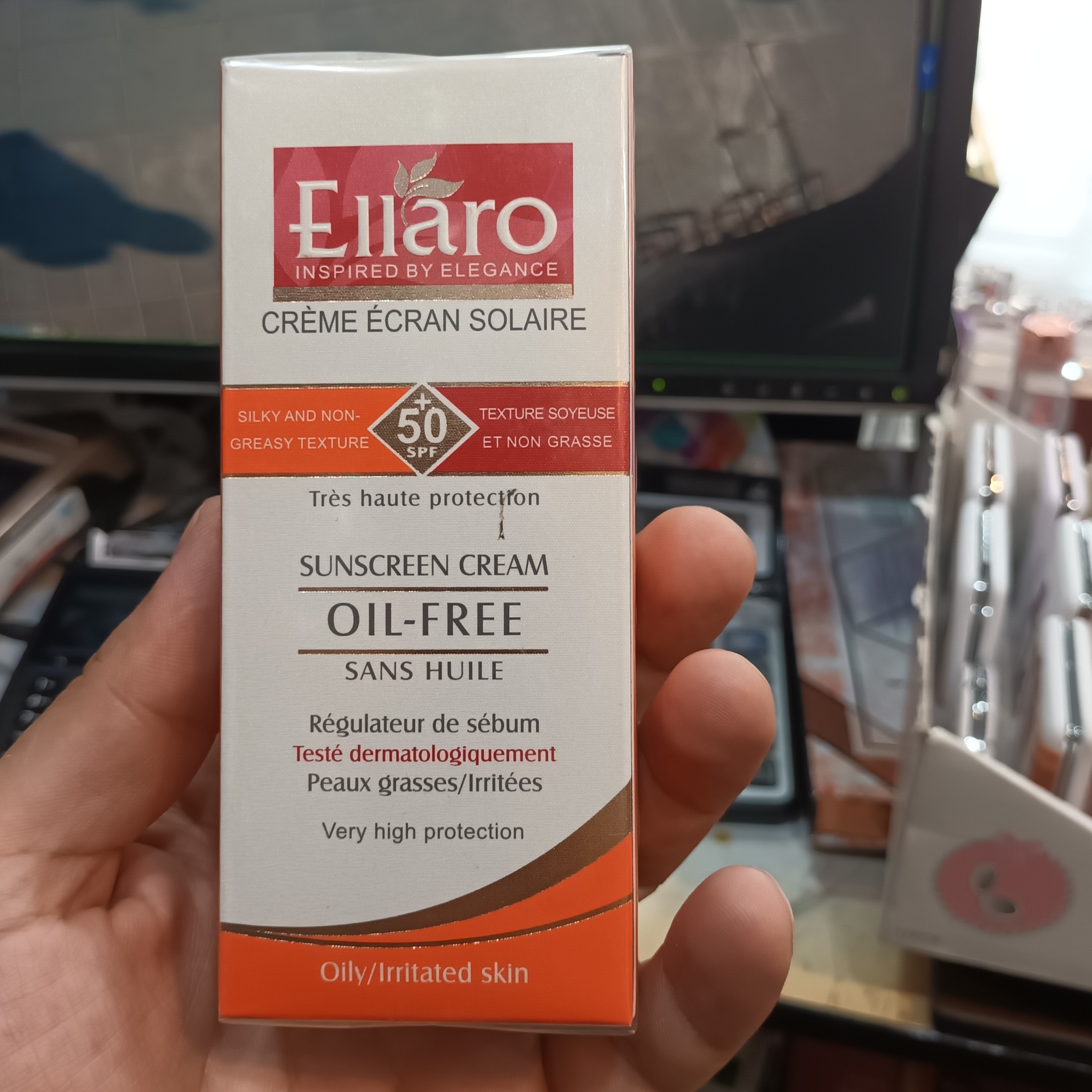 کرم ضدآفتابspf50مناسب پوست چرب بدون رنگ الارو