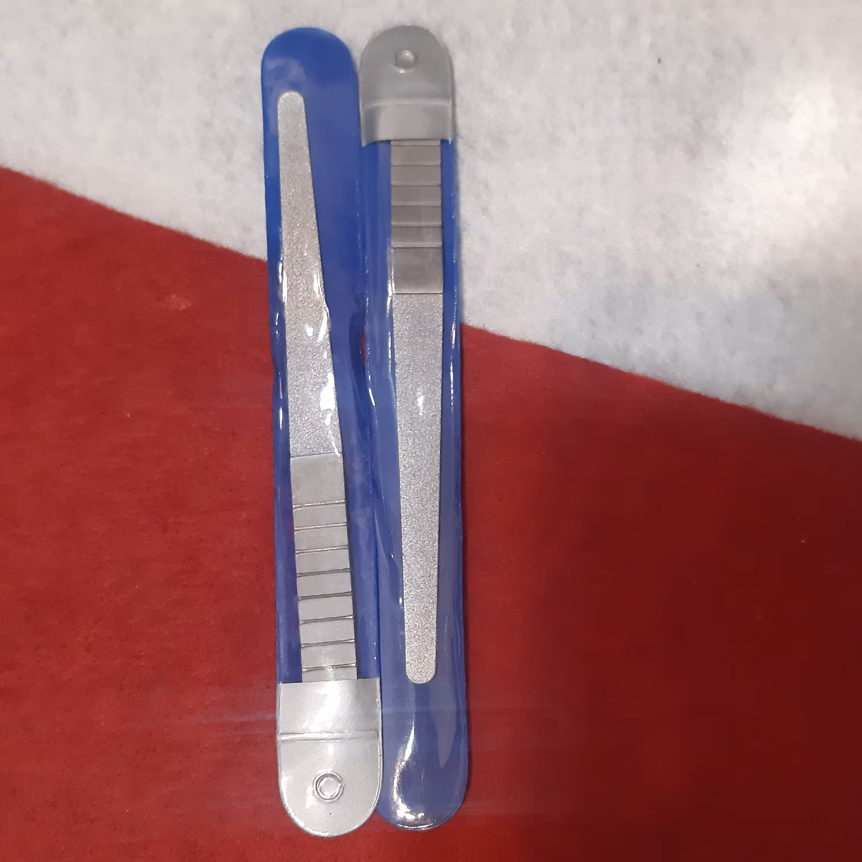 سوهان ناخن فلزی