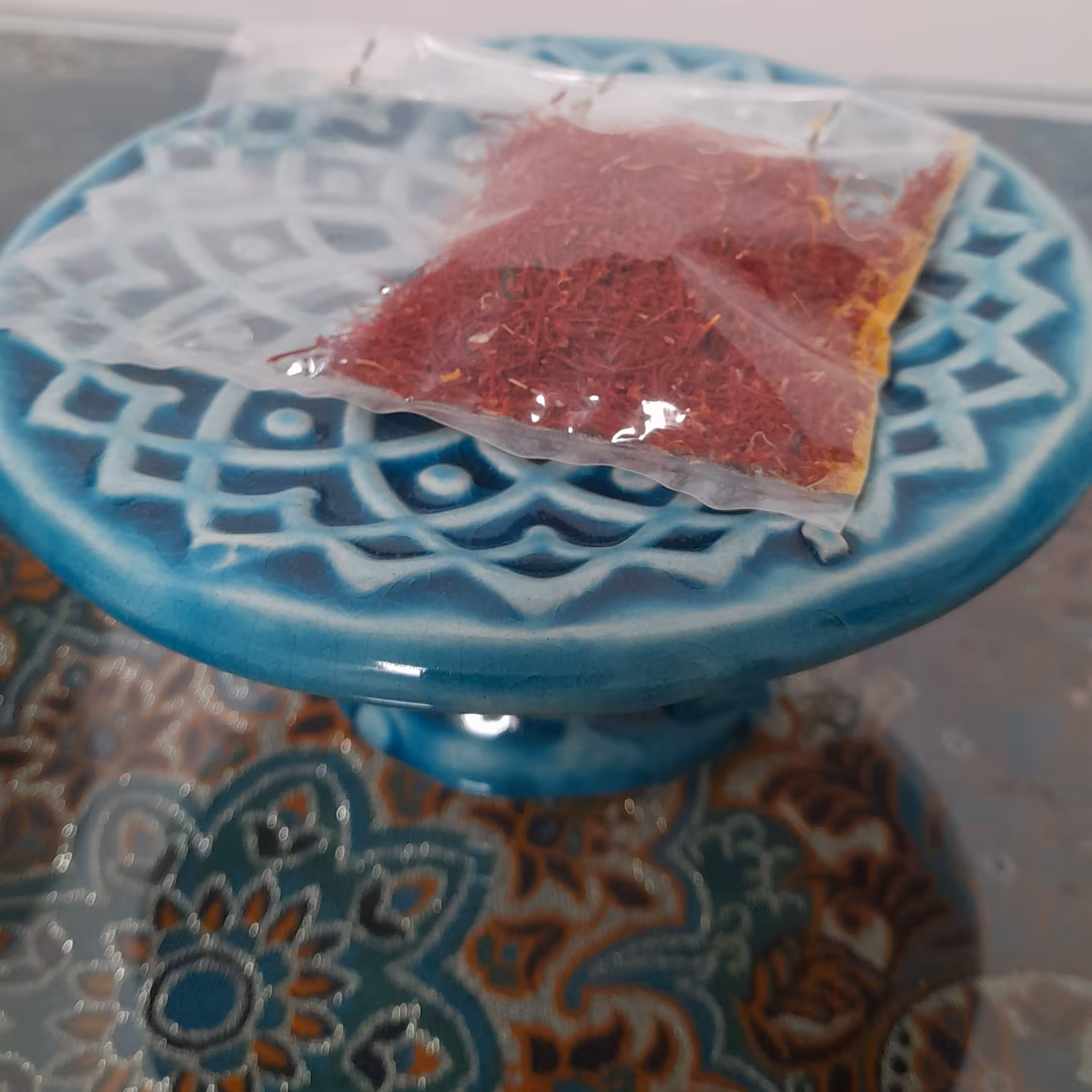 زعفران ممتاز قاینات، دربسته 4گرمی دارای عطر وبوی فوقالعاده 