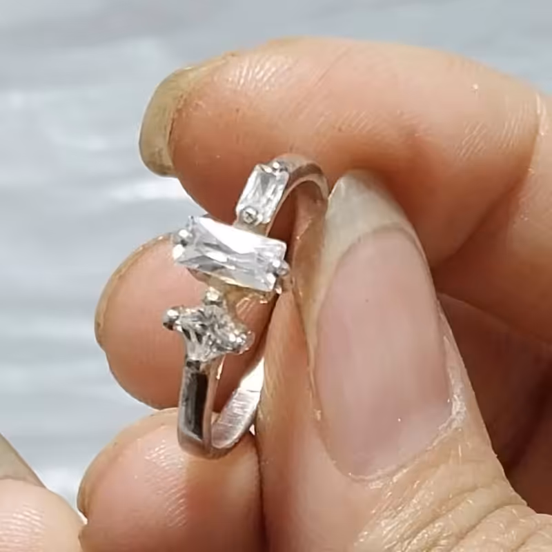 انگشتر با تک نگین