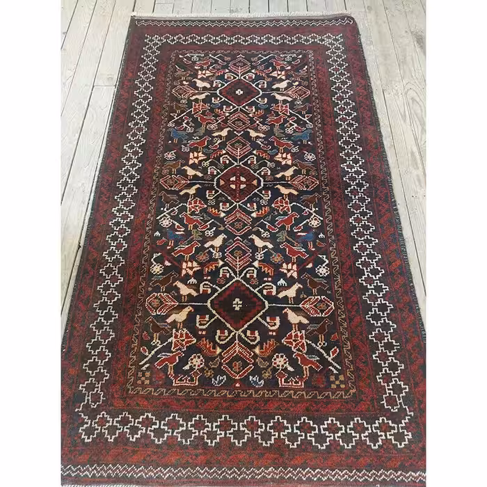 فرش دستبافت 1 ونیم متری