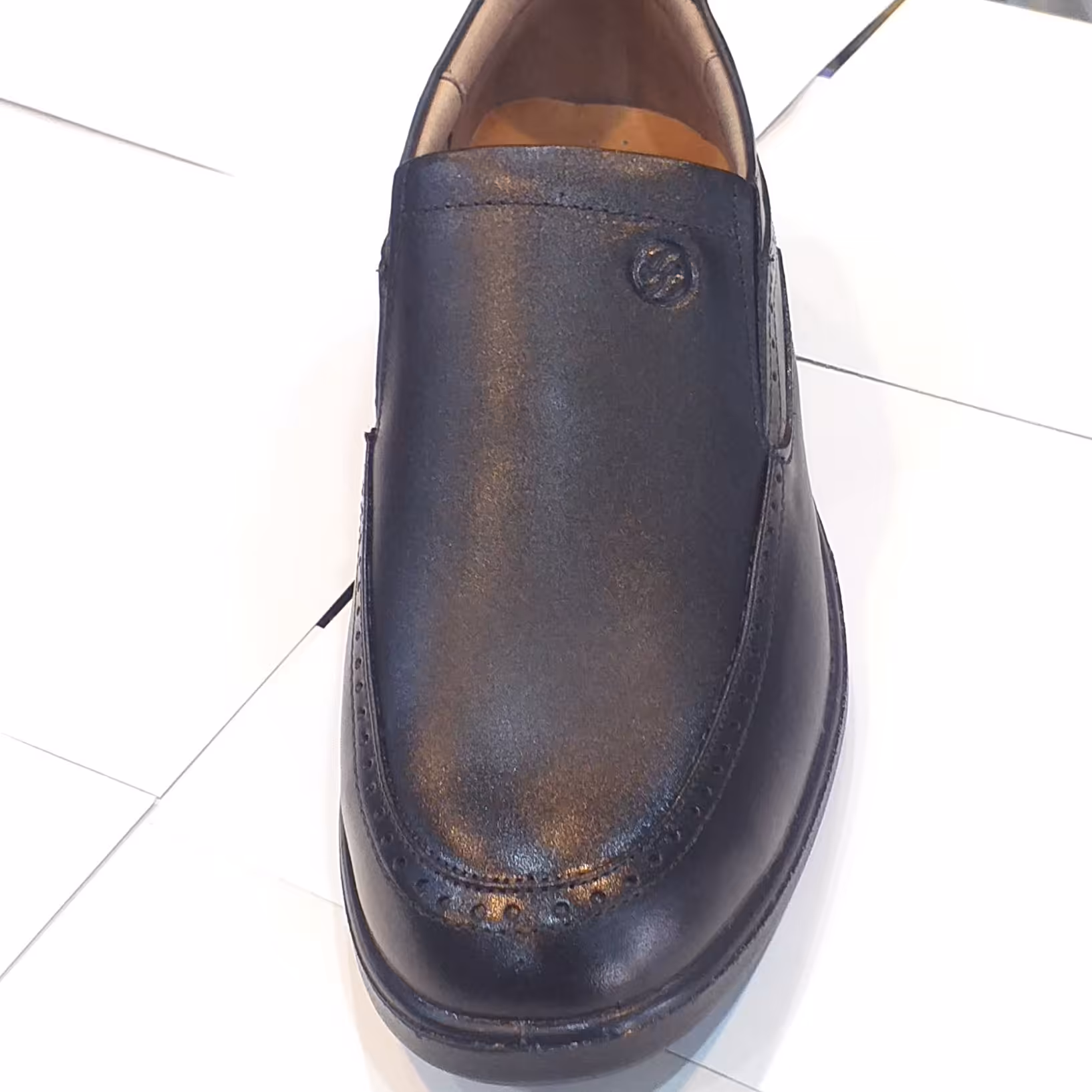 کفش کادو
مدل سفیر
برند شیکا
