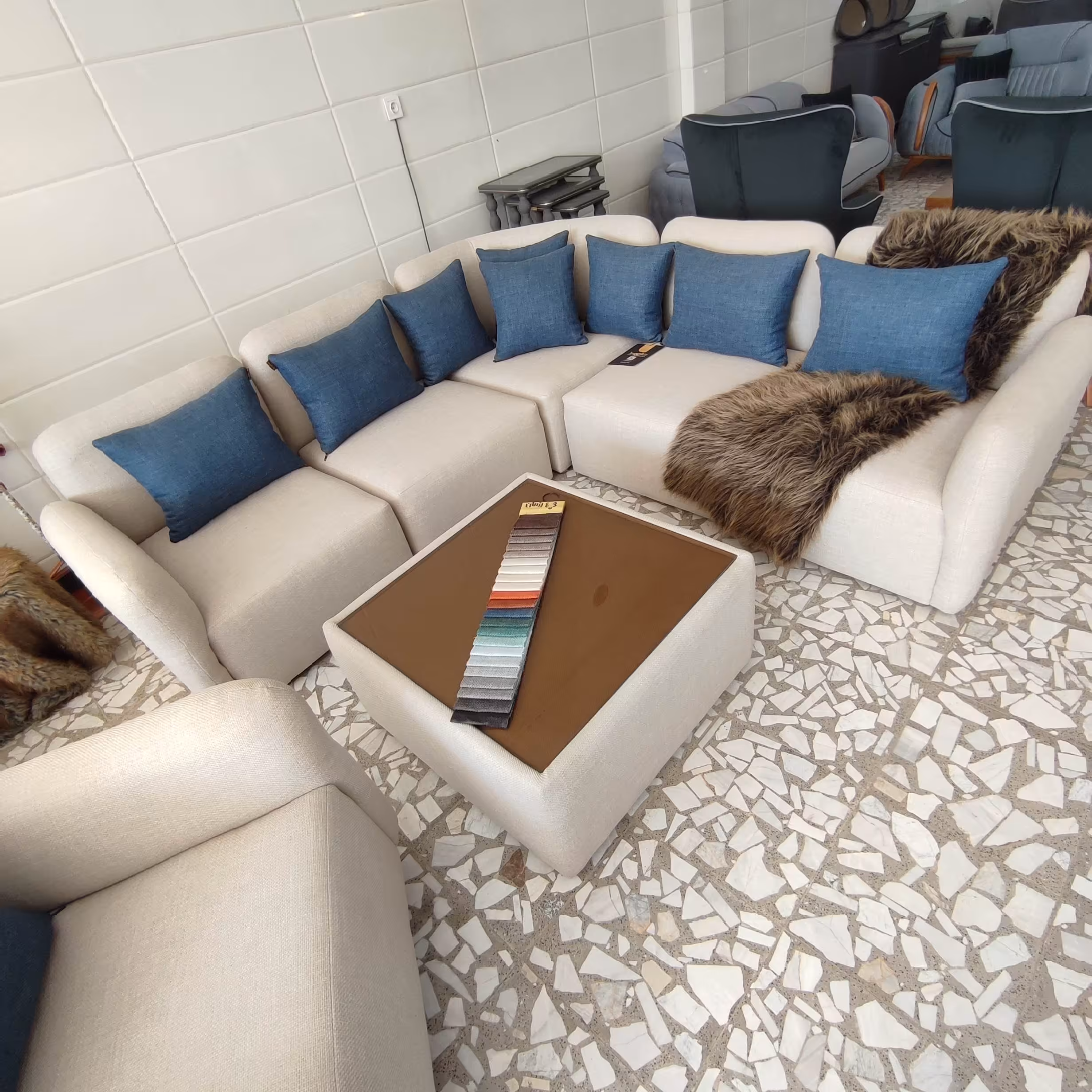 مبل ال مدل پازلی بهمراه تک نفره گردان