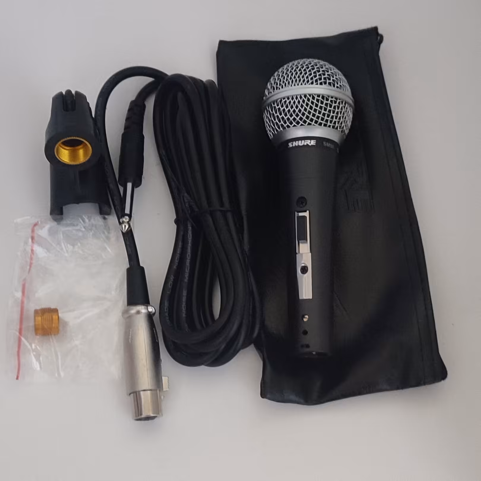 میکروفن شور مدل SM58S‌به همراه کیف و کابل 3 متری و گیره