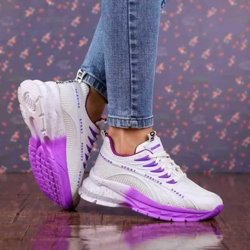 کتونی نایک پختی 

در دو رنگبندی طبق تصاویر
سبک و راحت با زیره طبی PU
کیفیت درجه یک و عالی
قالب استاندارد و سایزبندی 37 ت