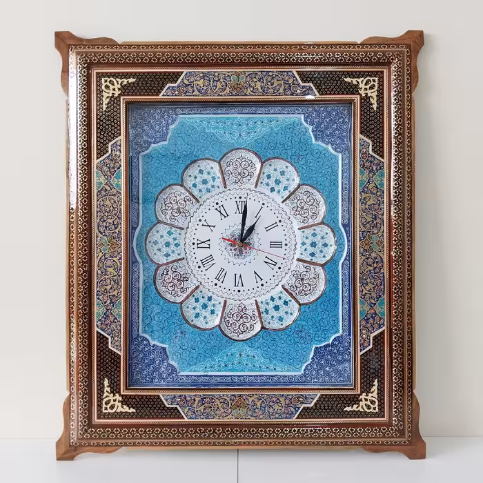 ساعت دیواری خاتم کاری با صفحه مینا کاری روی مس نفیس با سایز 64 در 74 سانتی متری