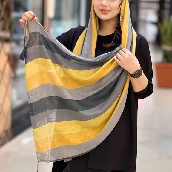 شال نخی منگوله دار