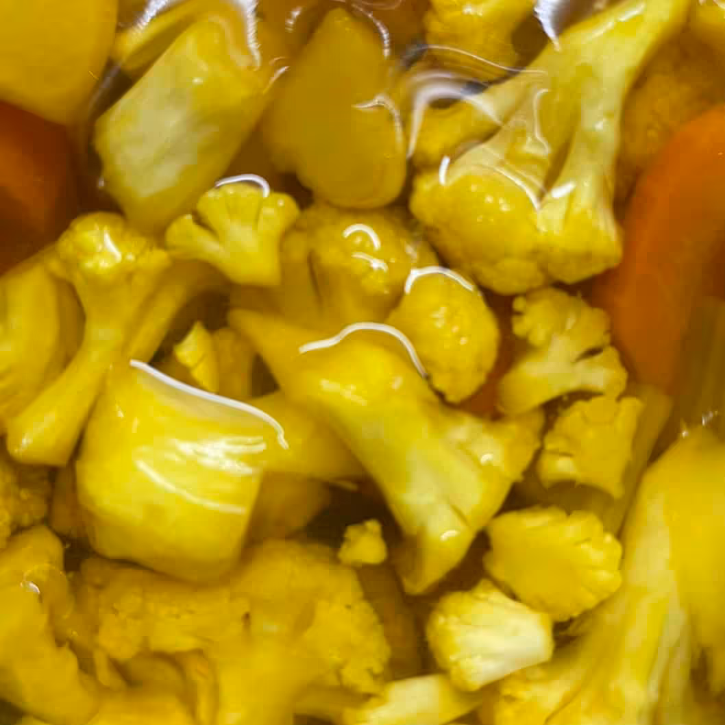 ترشی کلم(گل کلم هویج فلفل کرفس)250گرم