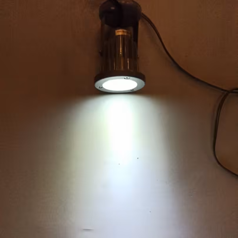 چراغ چمنی 6وات سفید