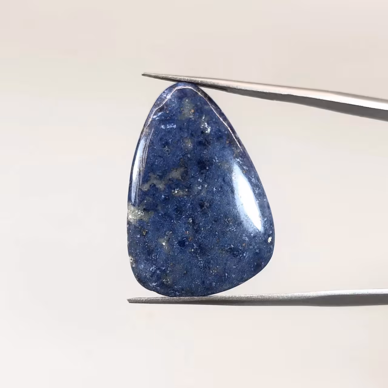 سنگ دمورتیریت معدنی تراش نامنظم 250734