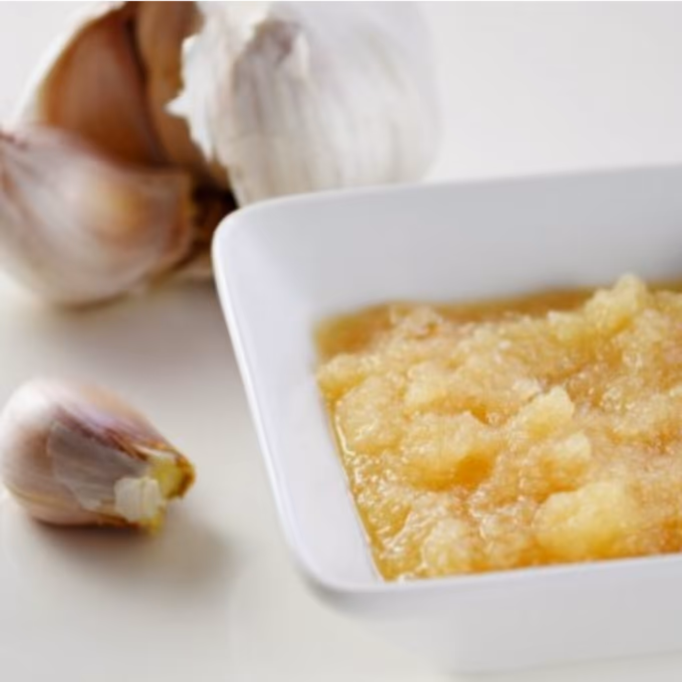 پوره سیر محلی شمال ، خانگی ،خوش عطر  350 گرم 