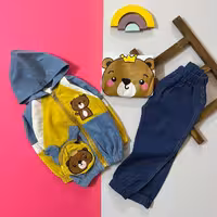 سه تیکه جذاب اسپور ت  هم دخترونه هم پسرونه جنس سویشرت میکرو جنس بلوز  پنبه جنس شلوار لی کاغذی مناسب 1 تا 6 سال در 5 رنگ 