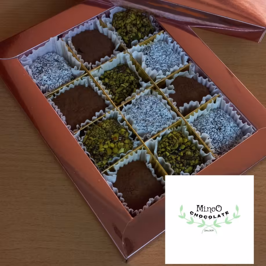 ترافل عسلی ( روسی) - کاور پسته ، نارگیل ، کاکائو و ...