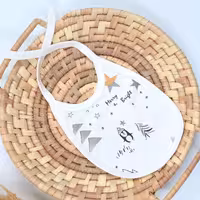 پیش بند نوزاد طرح ستاره طلایی بیبی فورلایف Baby4life