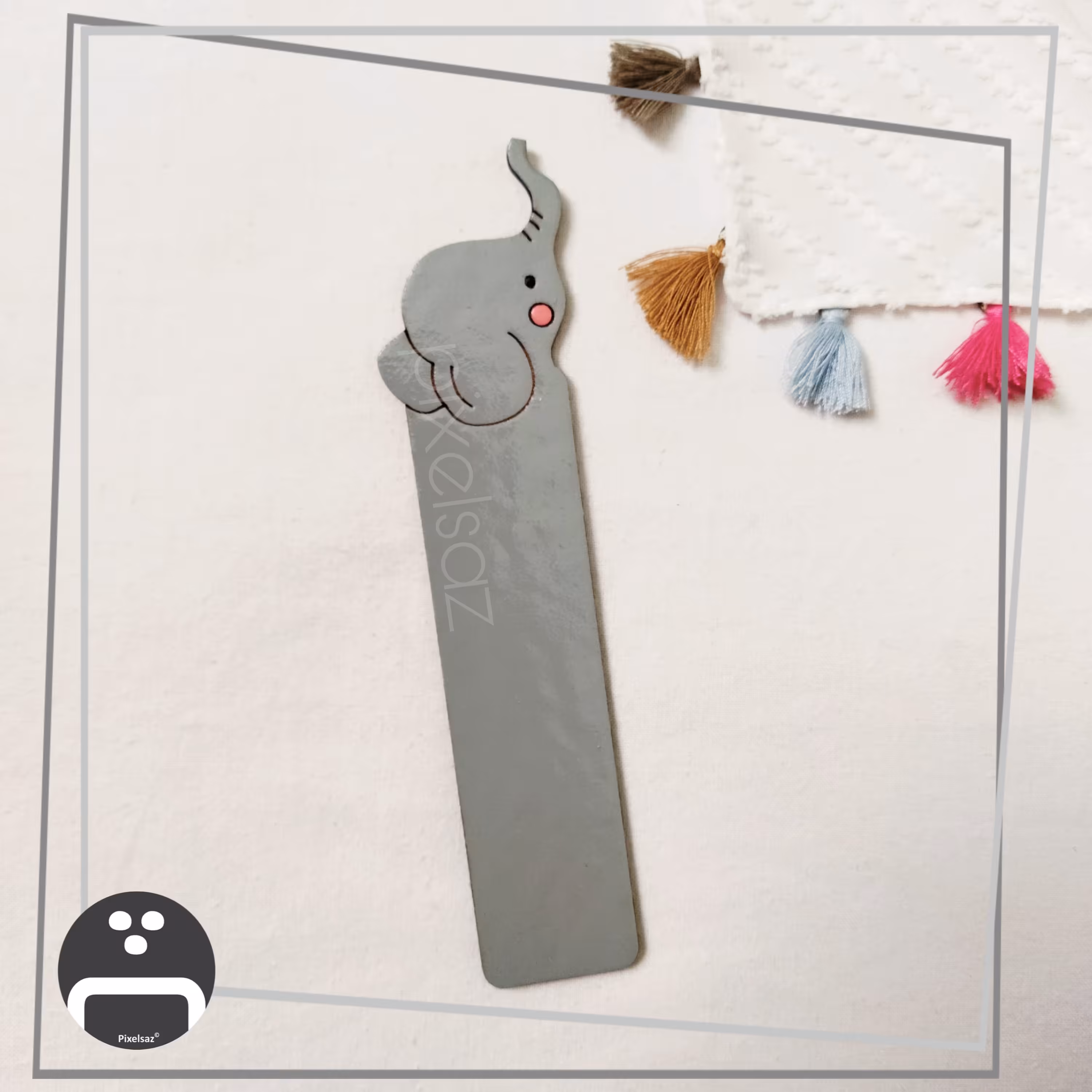 بوکمارک طرح فیـل پیکسل ساز/جنس چوبی و نقاشی شده/طول13سانت/مناسب برای نشان گذاری صفحات کتاب