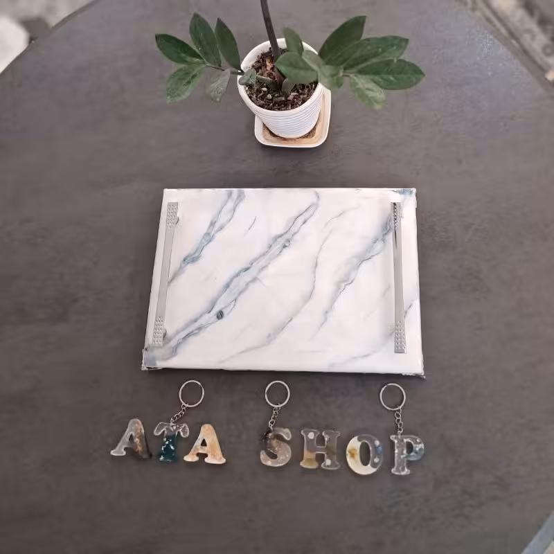 سینی مستطیل شکل رزینی پایه و دسته نقره ی رنگ ثابت