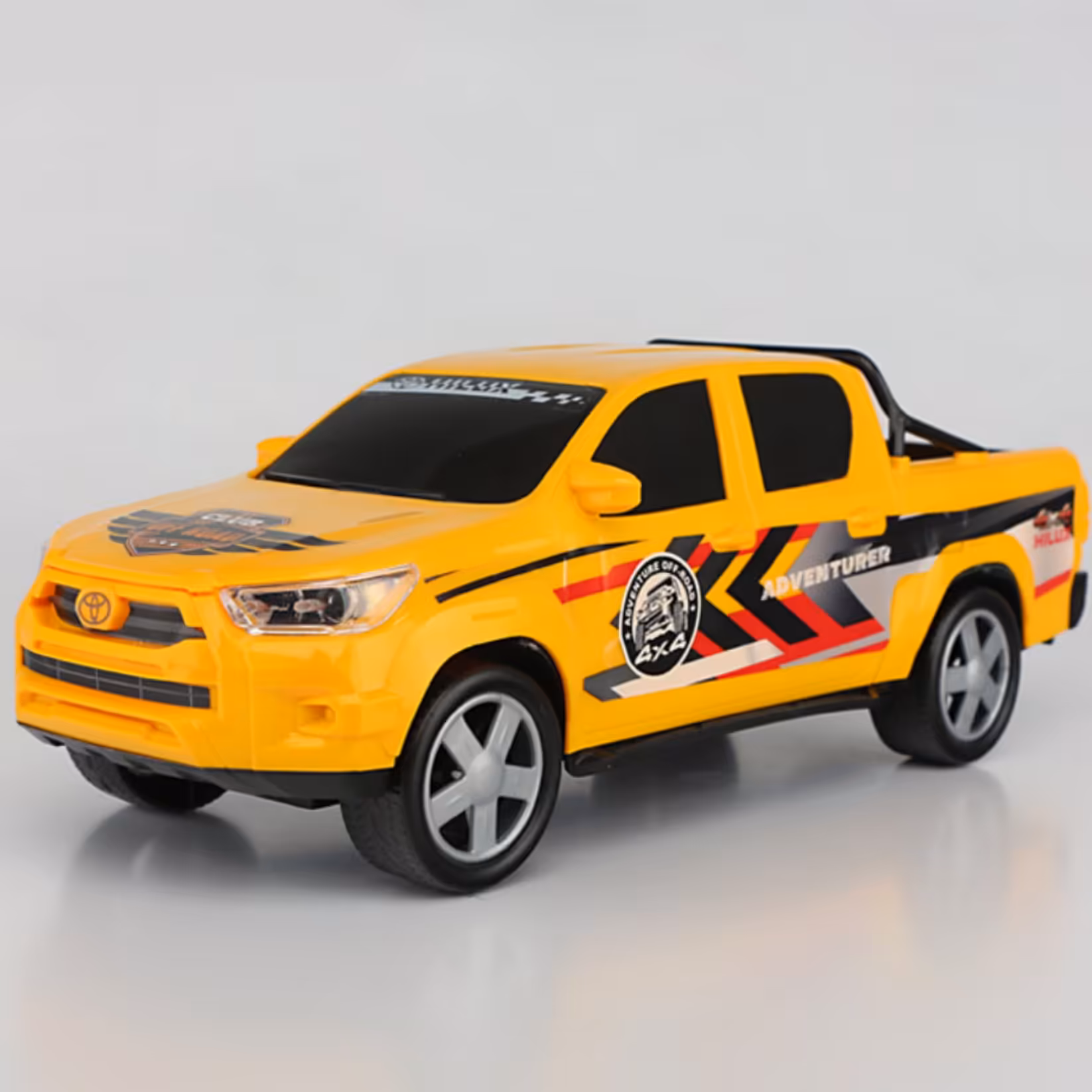 اسباب بازی ماشین هایلوکس قدرتی زرد