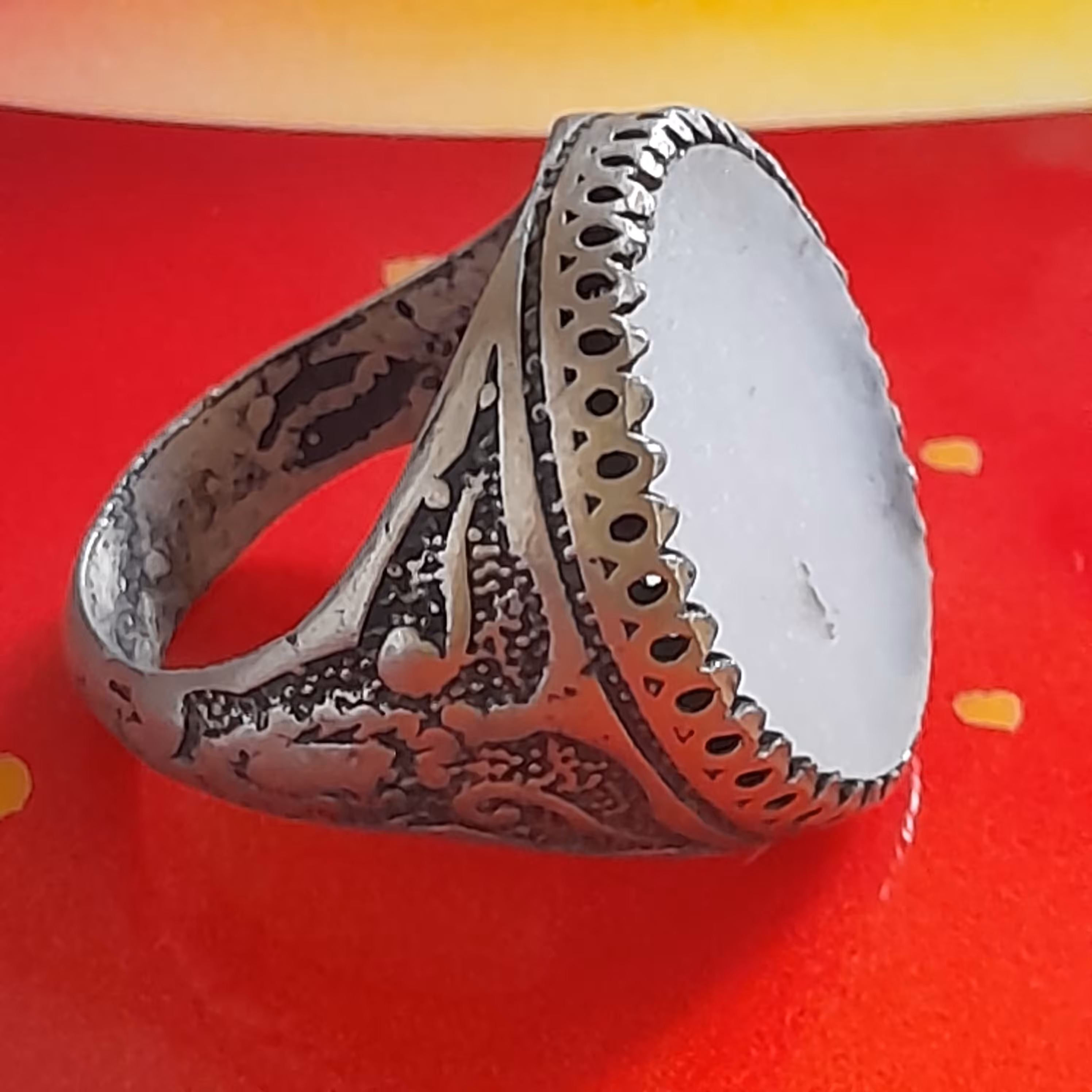 عقیق مات سفید تخت