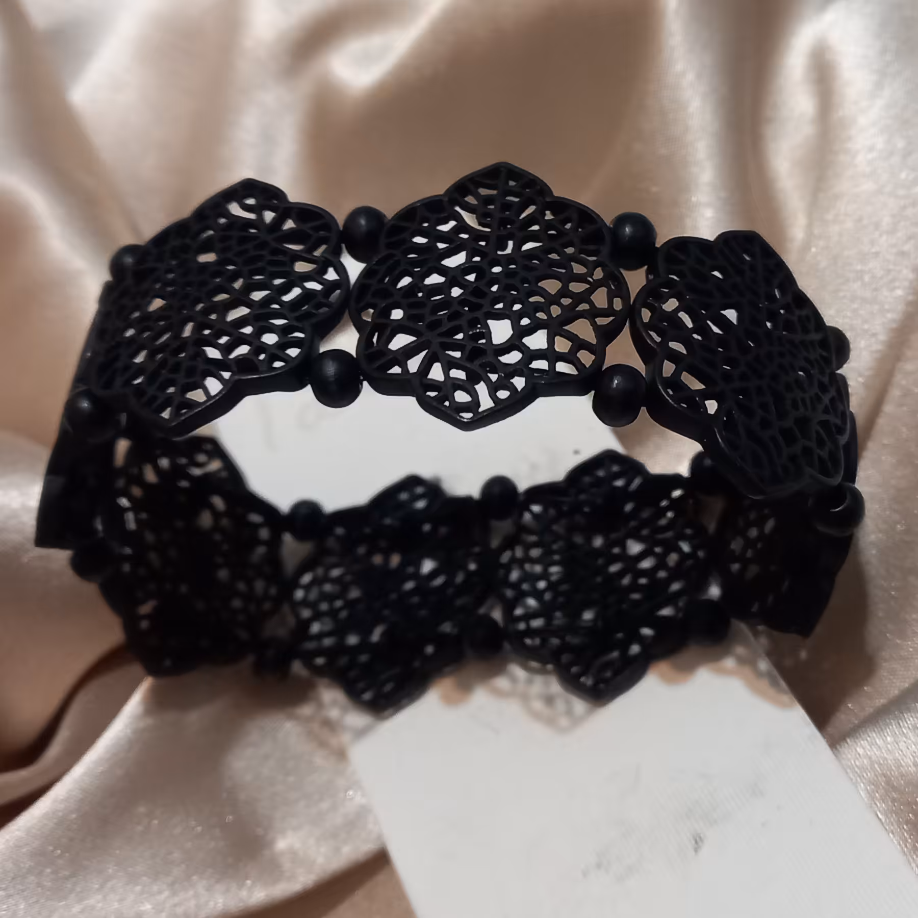 دستبند مشکی فری سایز