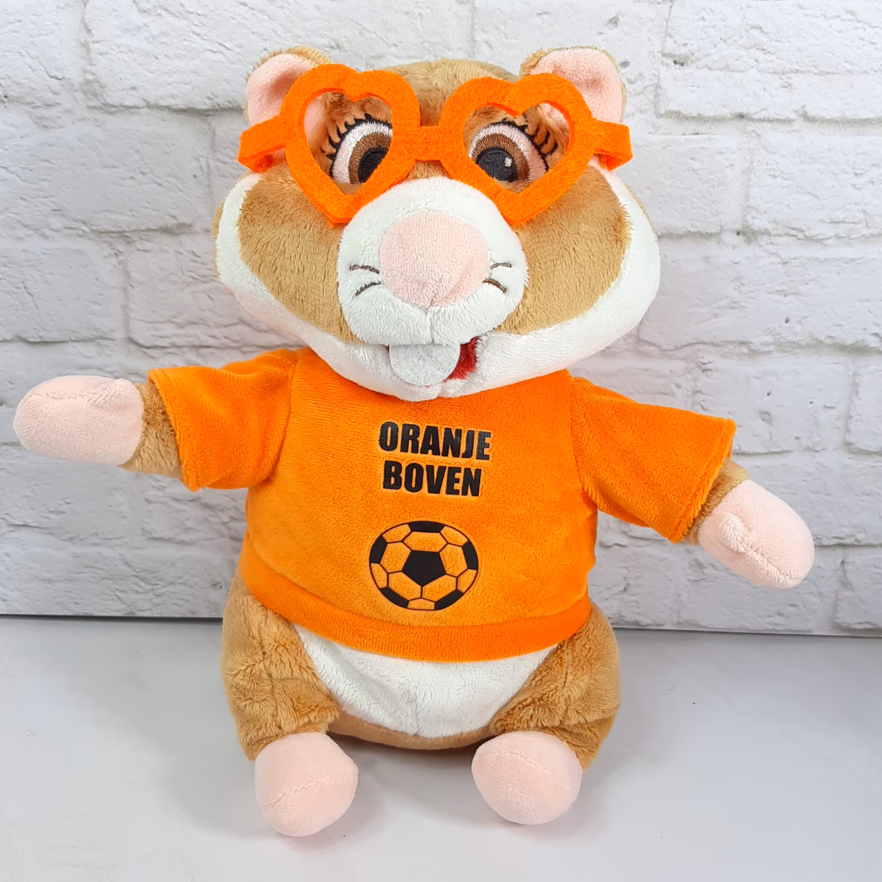 عروسک سنجاب از مجموعه سنجابهای بازیگوش هلندی (هوادار فوتبال) بسیار با کیفیت 