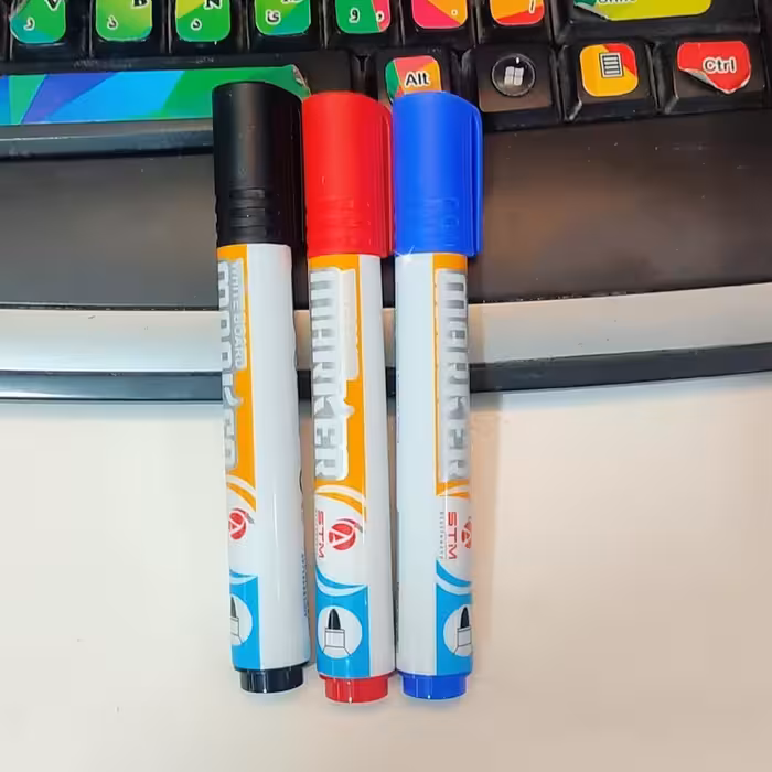 ماژیک وایت برد سرگرد  آبی، قرمز و مشکی 