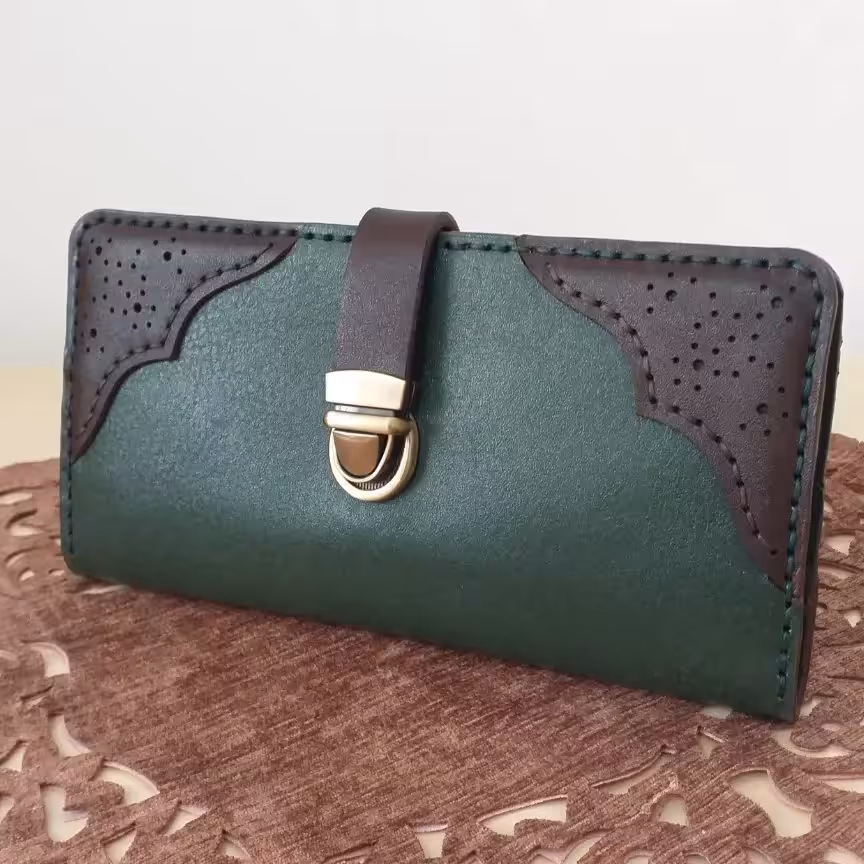 کیف پول زنانه با چرم گاوی و دست دوز