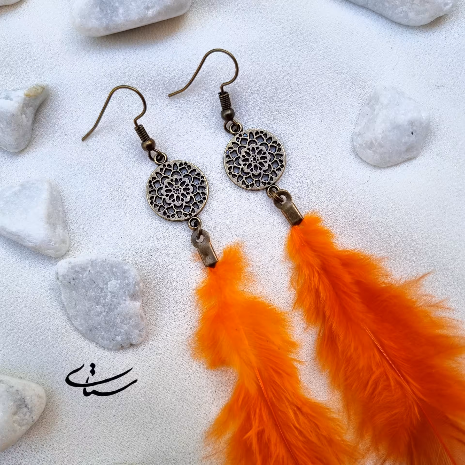 گوشوار پر رنگی نارنجی