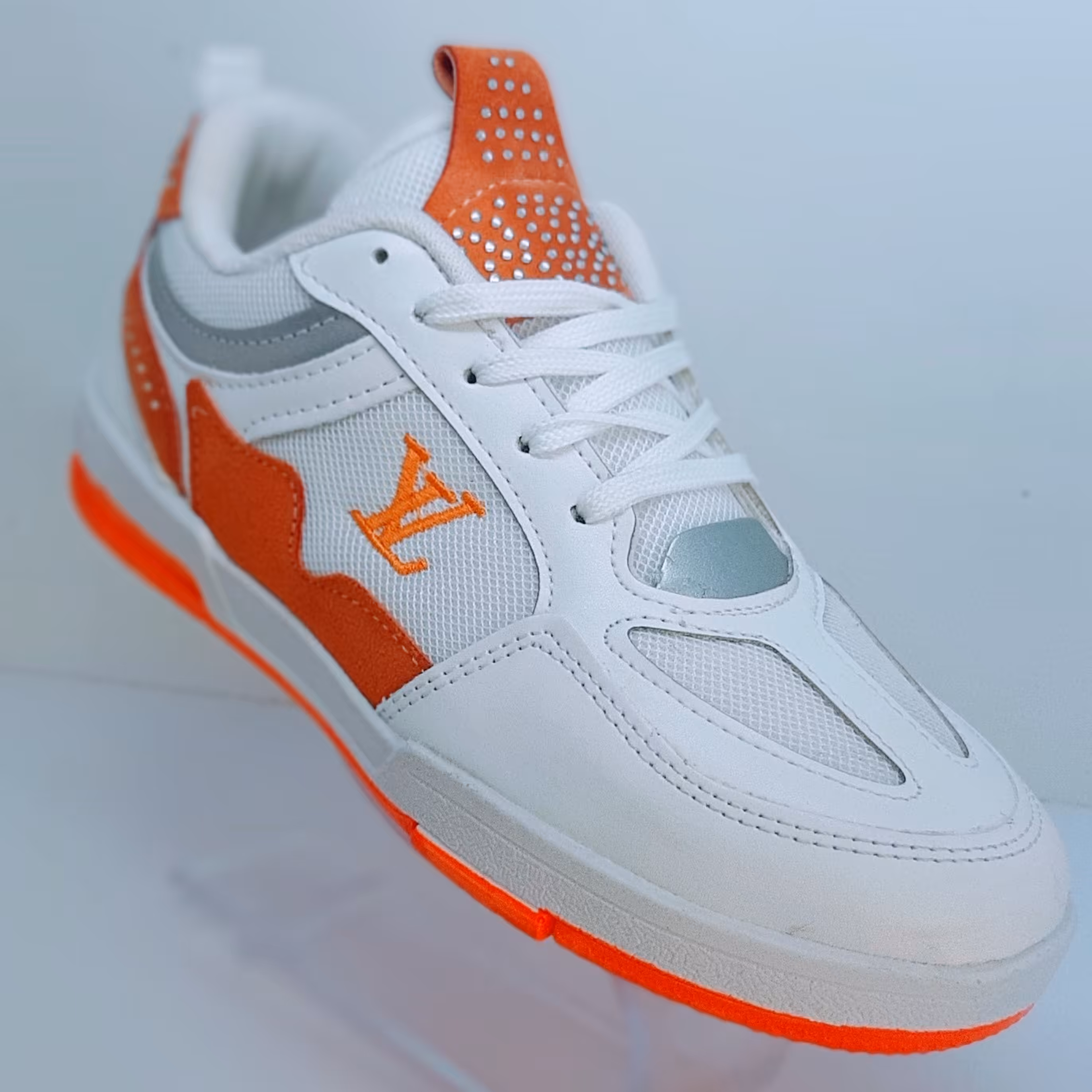 کتانی زنانه و دخترانه بسیار زیبا و شیک ست کردن با لباس و کیف نارنجی 