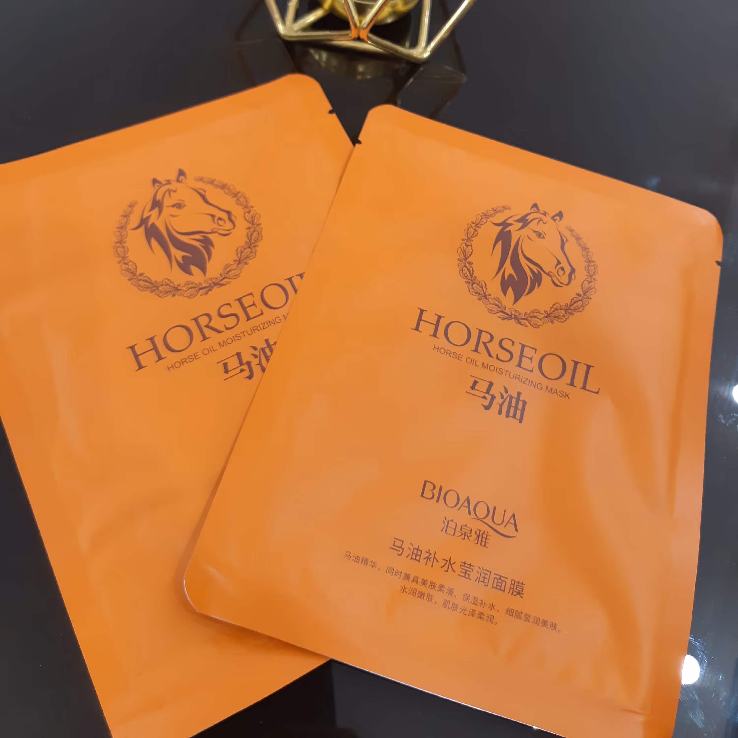 ماسک ورقه ای روغن اسب بیوآکوا