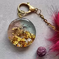 جاکلیدی خیلی زیبای رزینی، کارشده با ورق طلا و رزین... مناسب همه ویک هدیه خاص