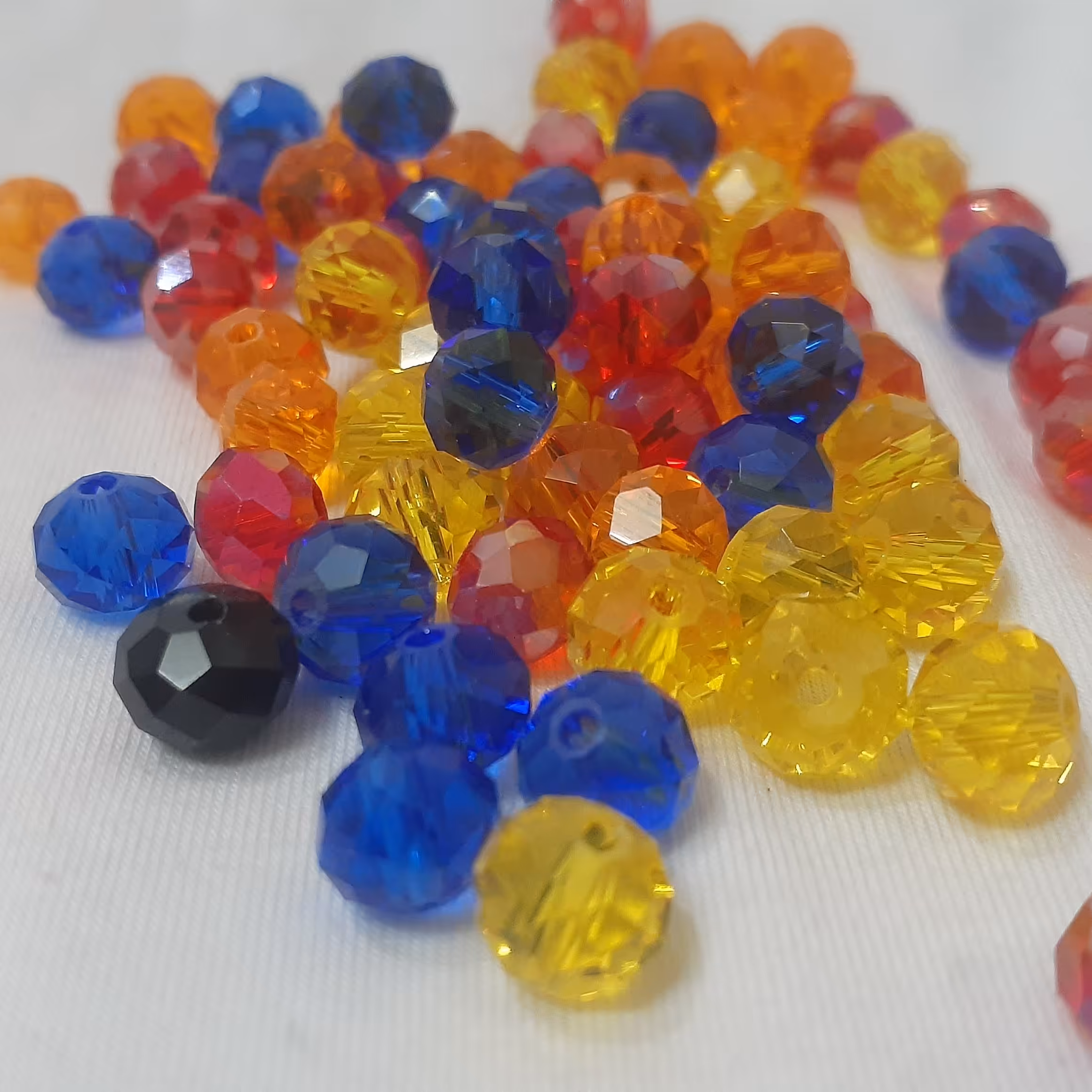 کریستال شفاف سایز 8 پک 80 تایی مخلوط 4 رنگ آبی قرمز زرد نارنجی