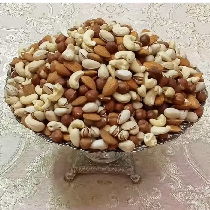 آجیل چهارمغز خام بسیار تازه و اعلا در بسته بندی های یک کیلوگرمی