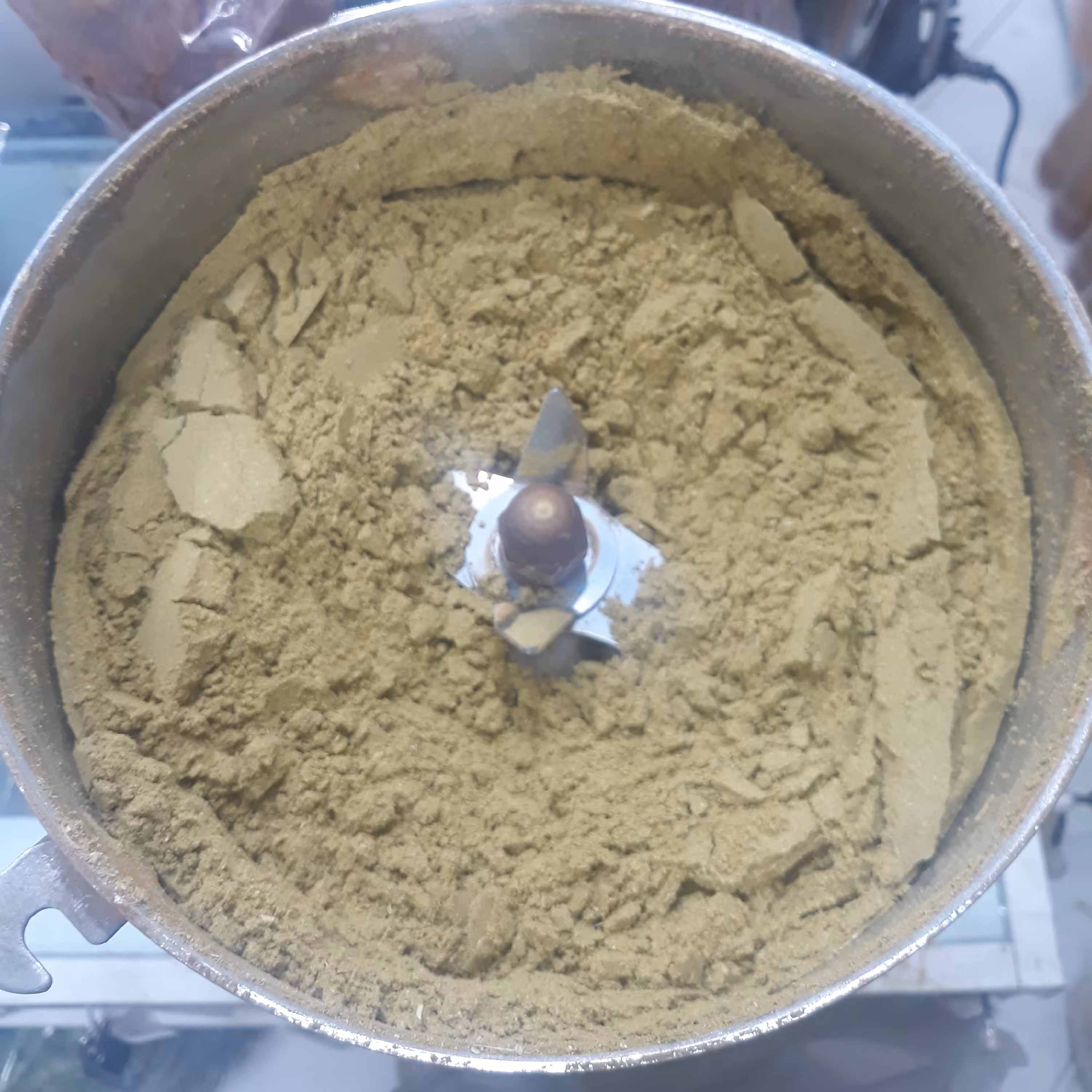 ادویه پودر گلپر خالص ( 500گرمی) بسیار معطر و خوش طعم ،گلپردرجه 1
