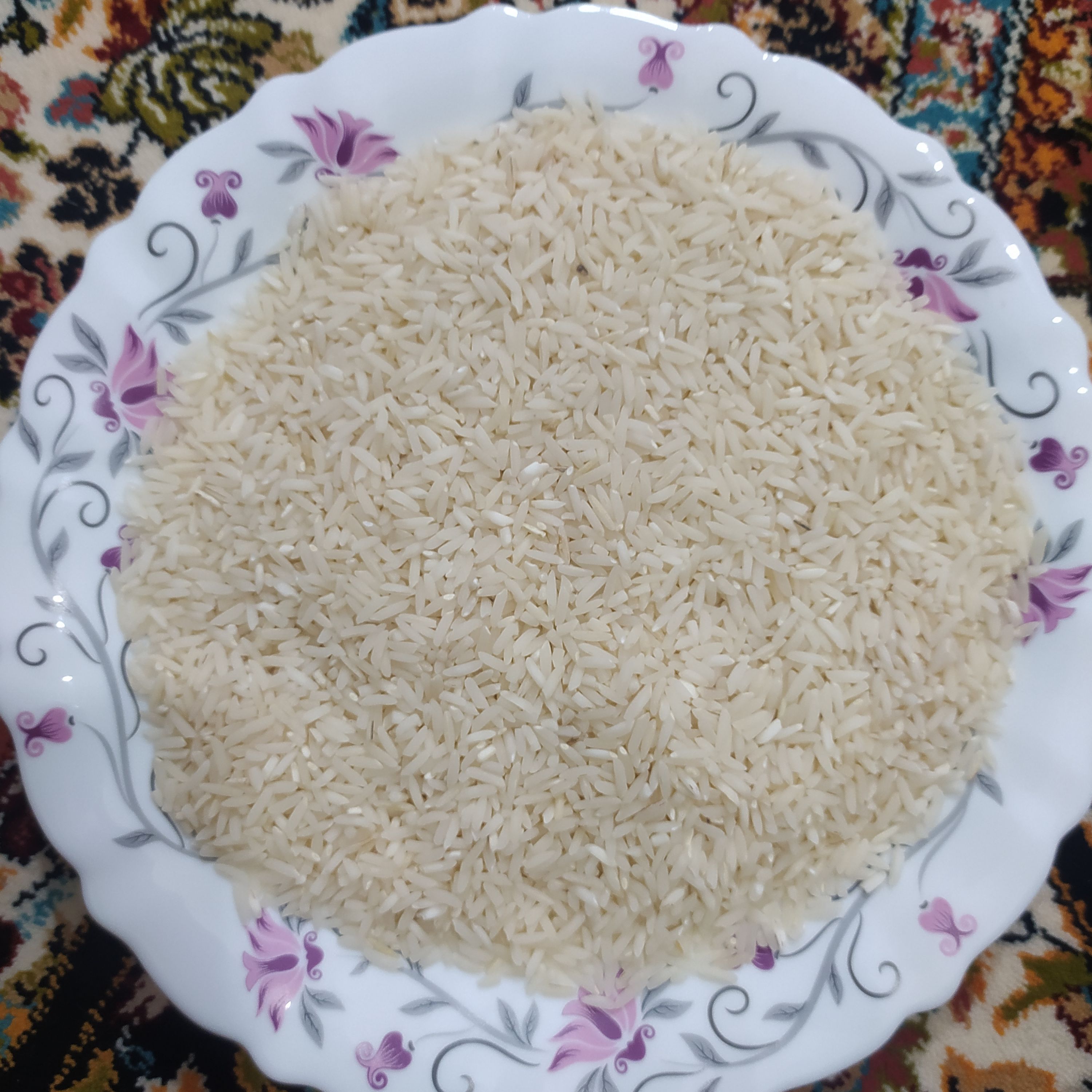 برنج طارم هاشمی مازندارن در بسته بندی و وزن های متفاوت