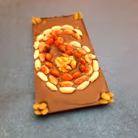 شکلات تبلتی مغز دار(گردو-پسته-بادام شور-تخمه کدو-بادام زمینی)(شکلات شیری یا تلخ)