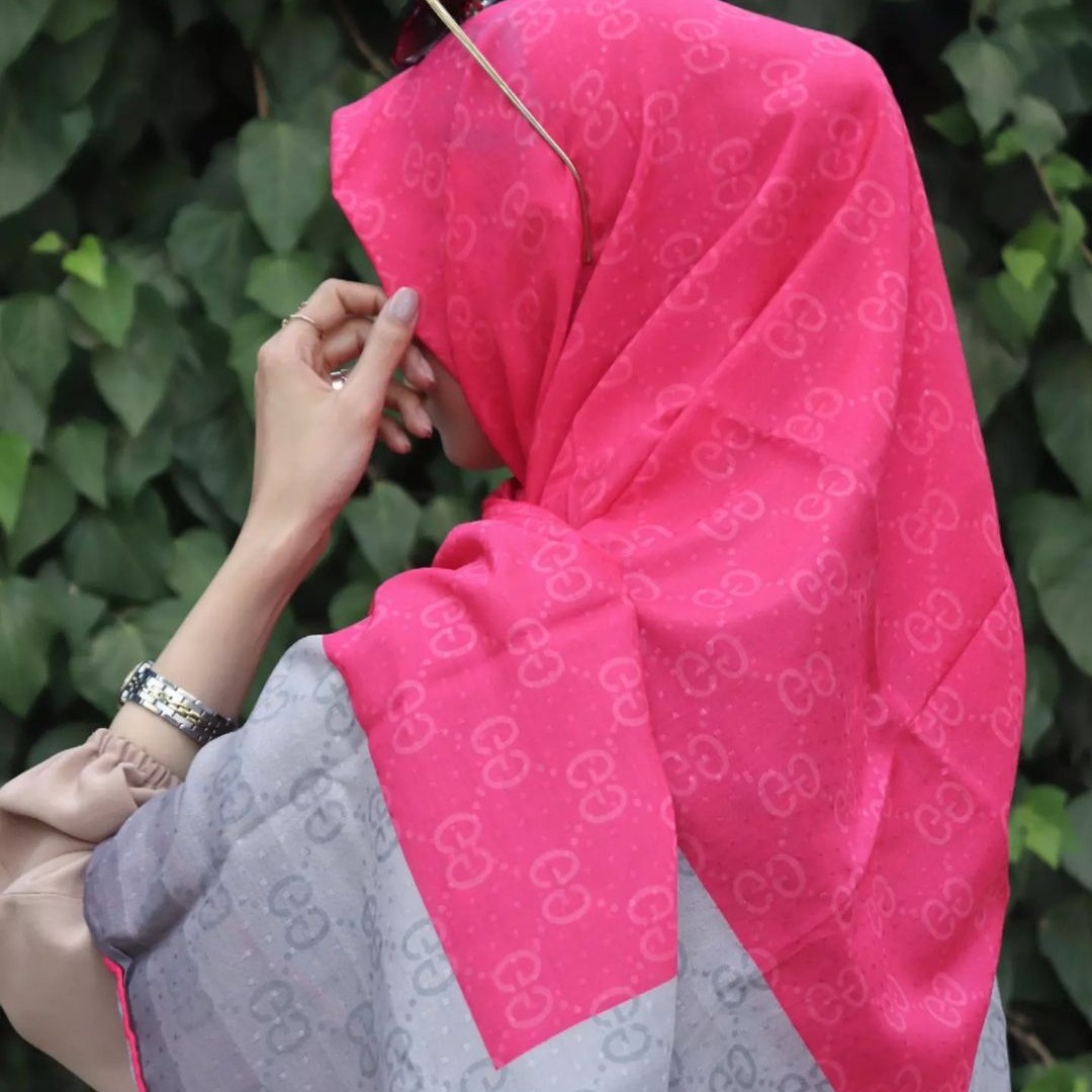 روسری نخی دور دست دوز