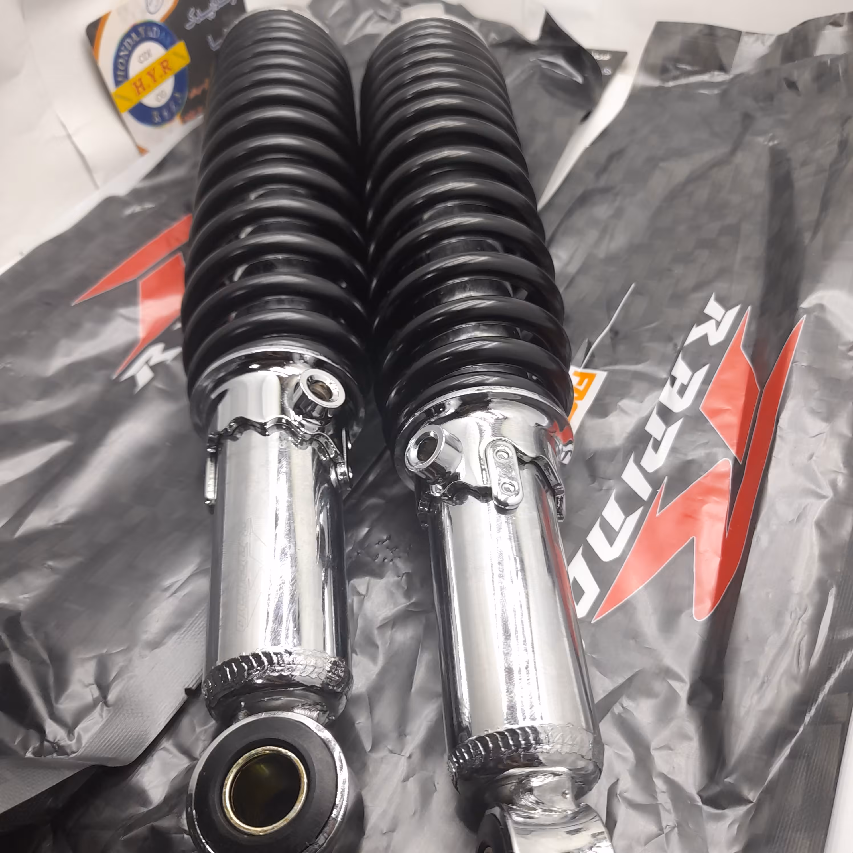 کمک عقب راپیدو کمک فنر موتور هوندا ضخیم یک تیکه  برند راپیدو RAPIDO 