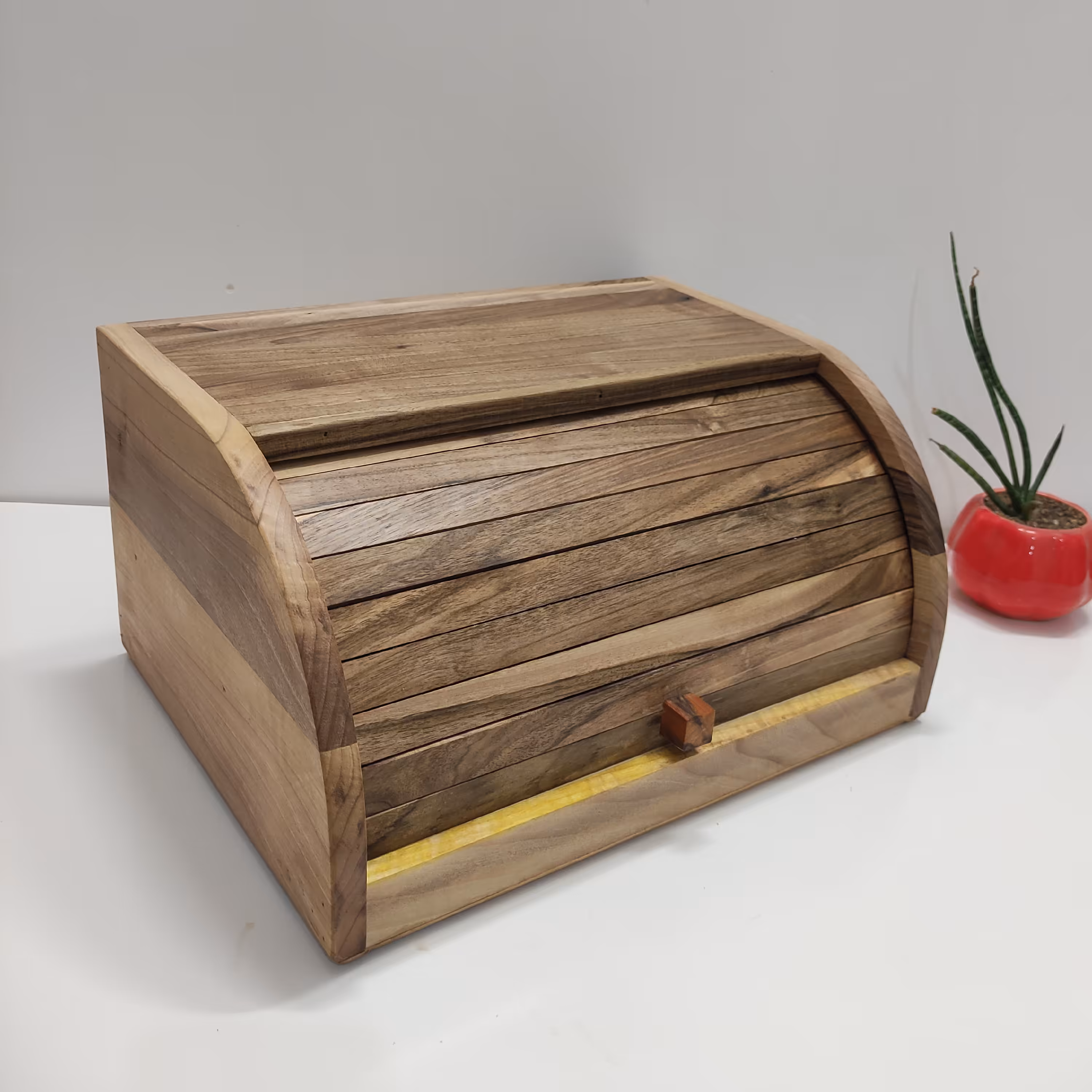 جانونی چوبی