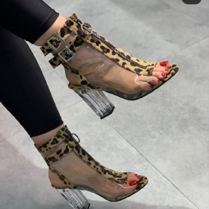 کفش طلقی پاشنه دار