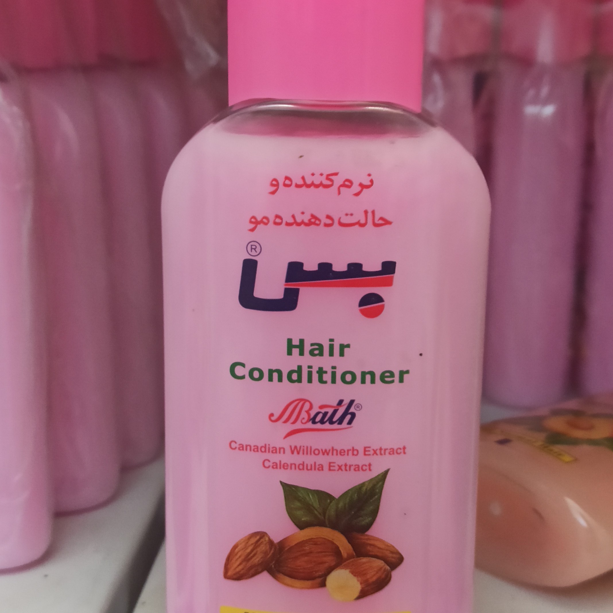 نرم کننده و حالت دهنده ی موی بس فخریون
