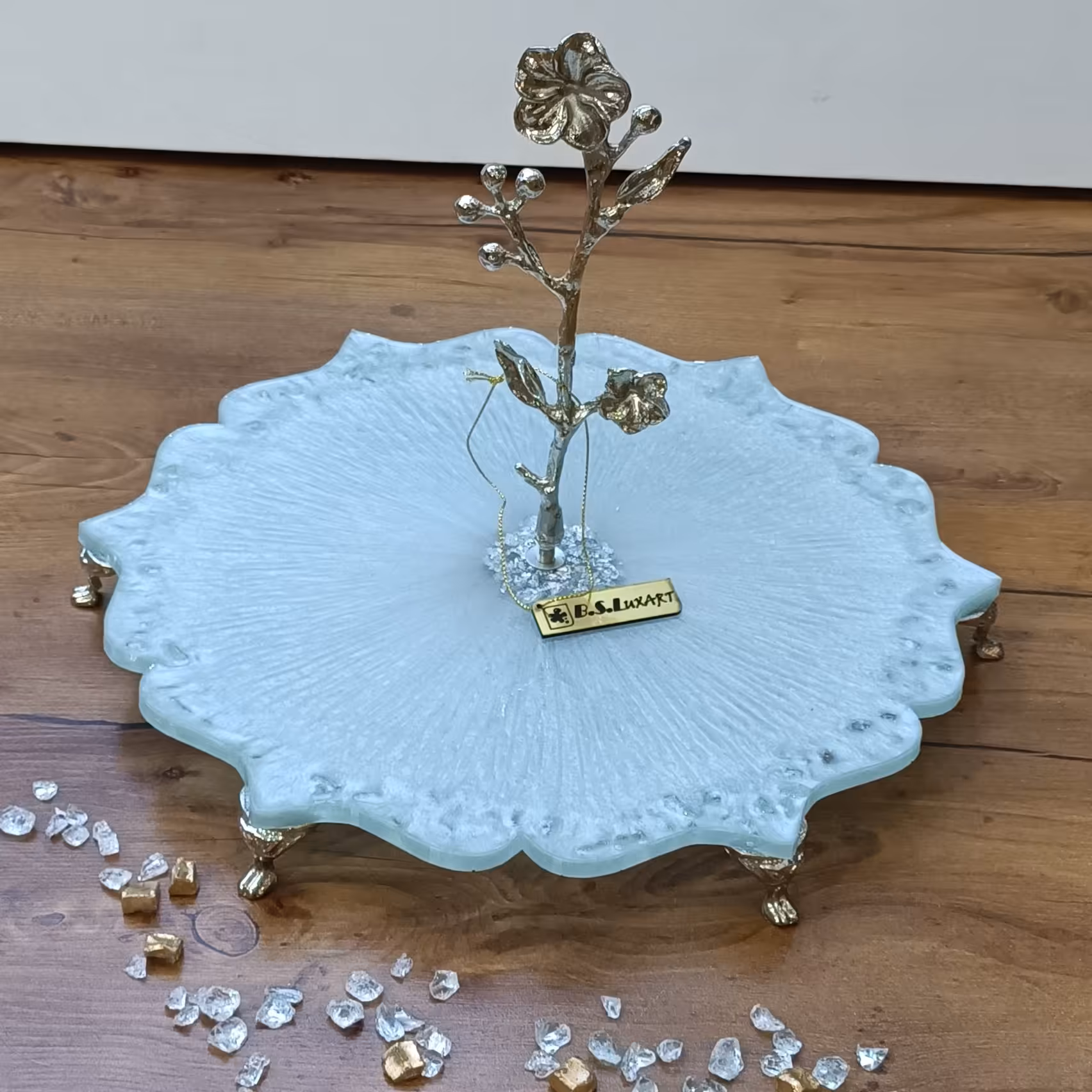 شیرینی خوری رزینی پایه دار قطر  30سانتیمتر