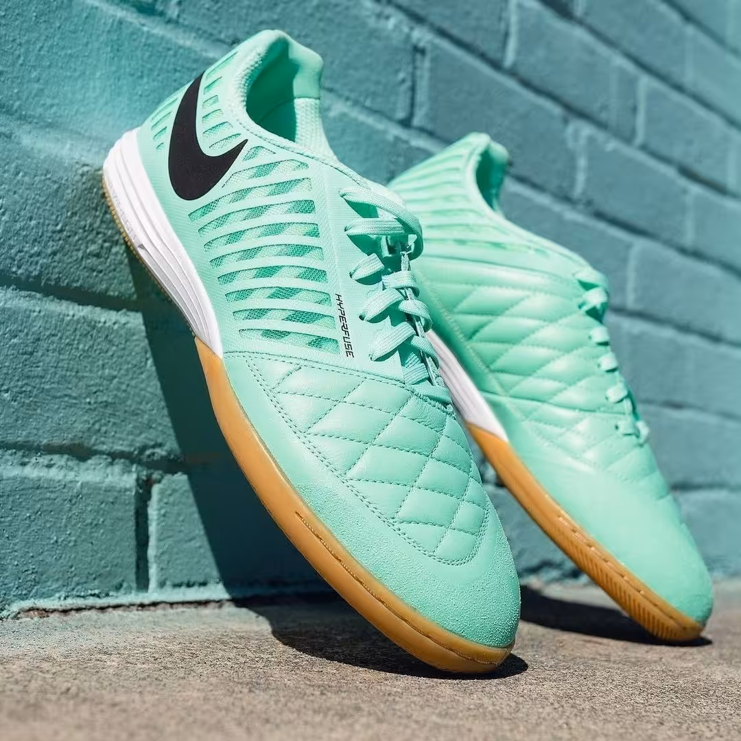 کفش سالنی نایک لونارگتو رنگ شماره 25