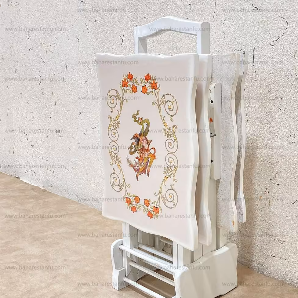 میز عسلی تاشو چمدانی سفید پولیشی طرح لیلی و مجنون