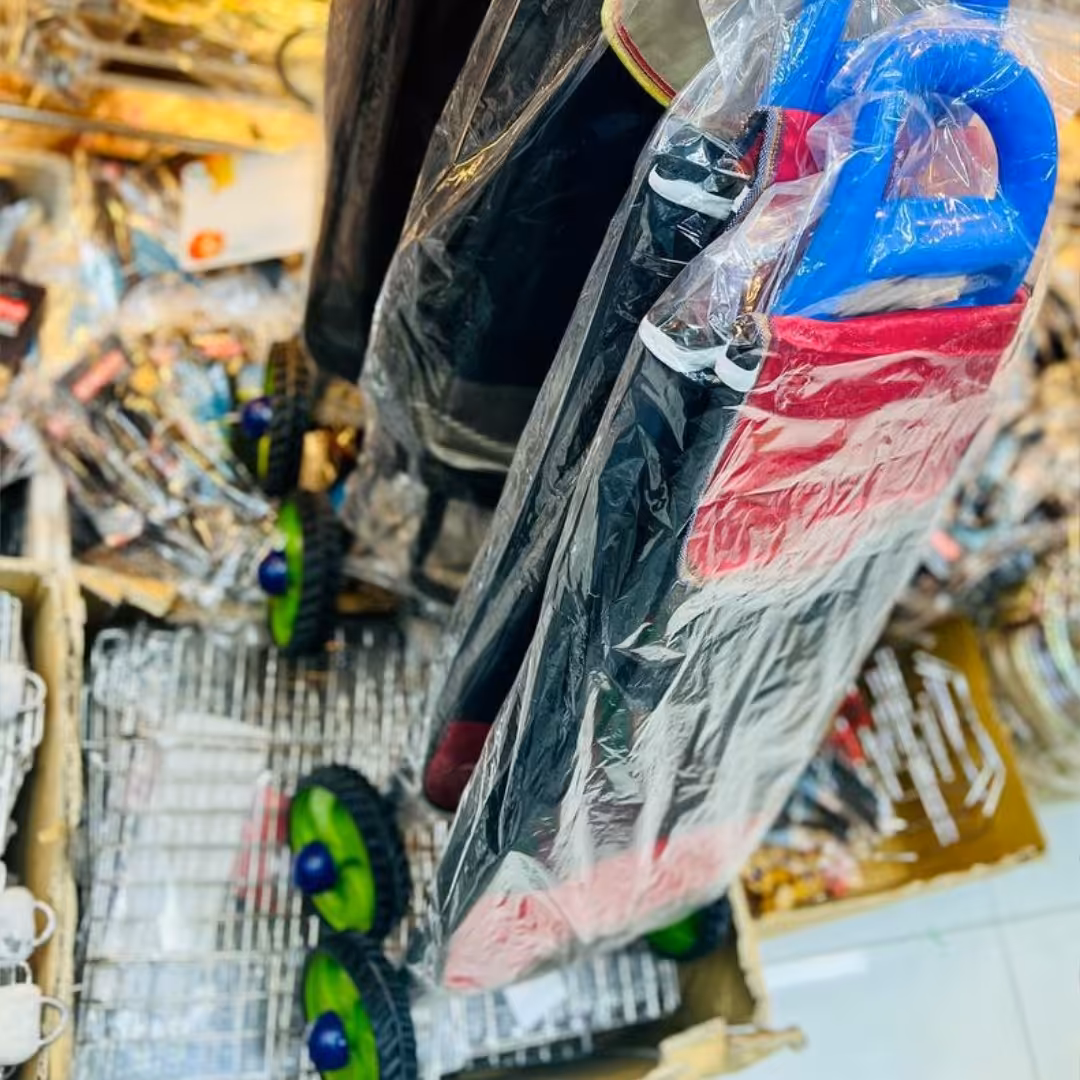 چرخ خرید برزنتی ضدآب چرخ پروانه باکیفیت رنگ آبی و قرمز ارسال رایگان 