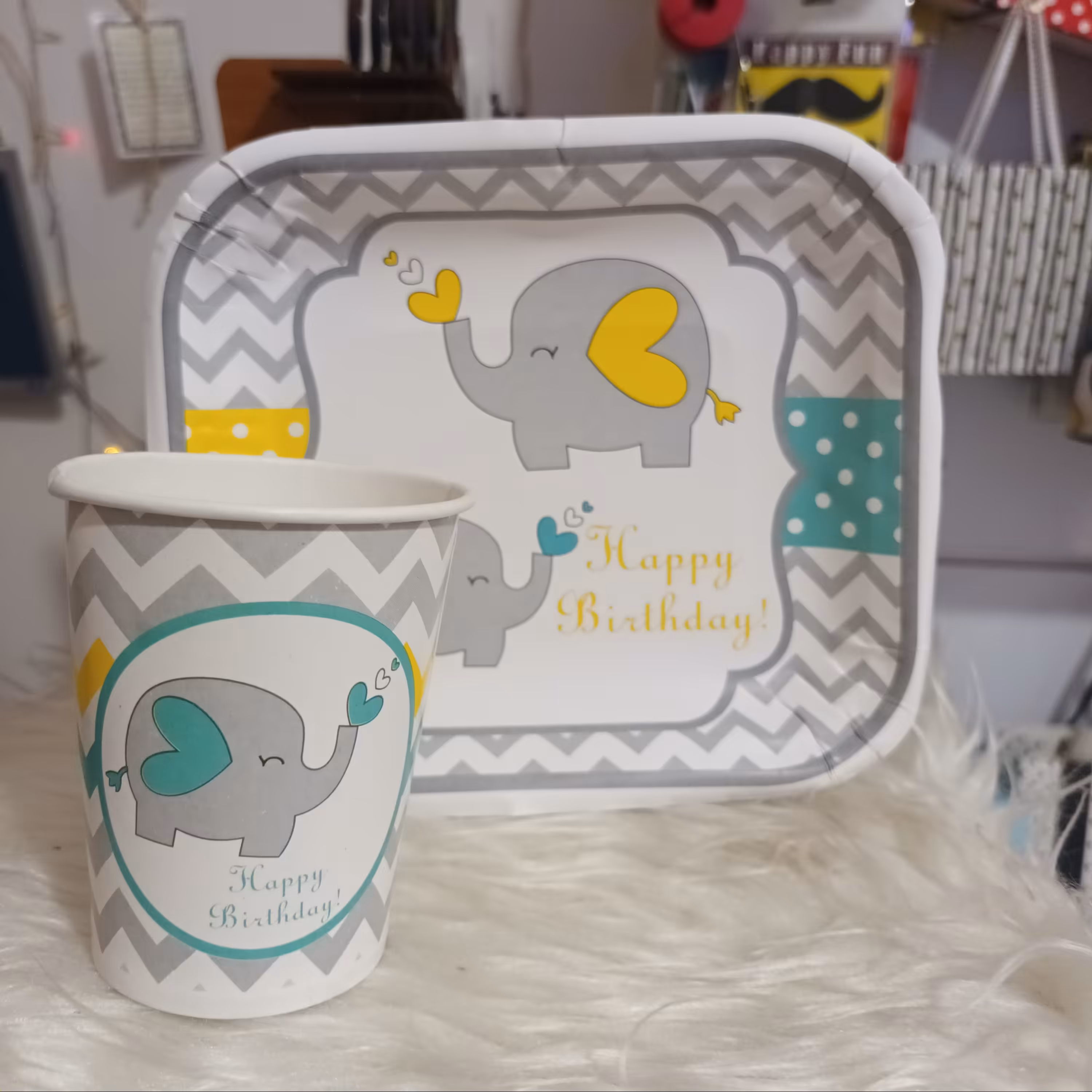 تم تولد فیل کوچولو