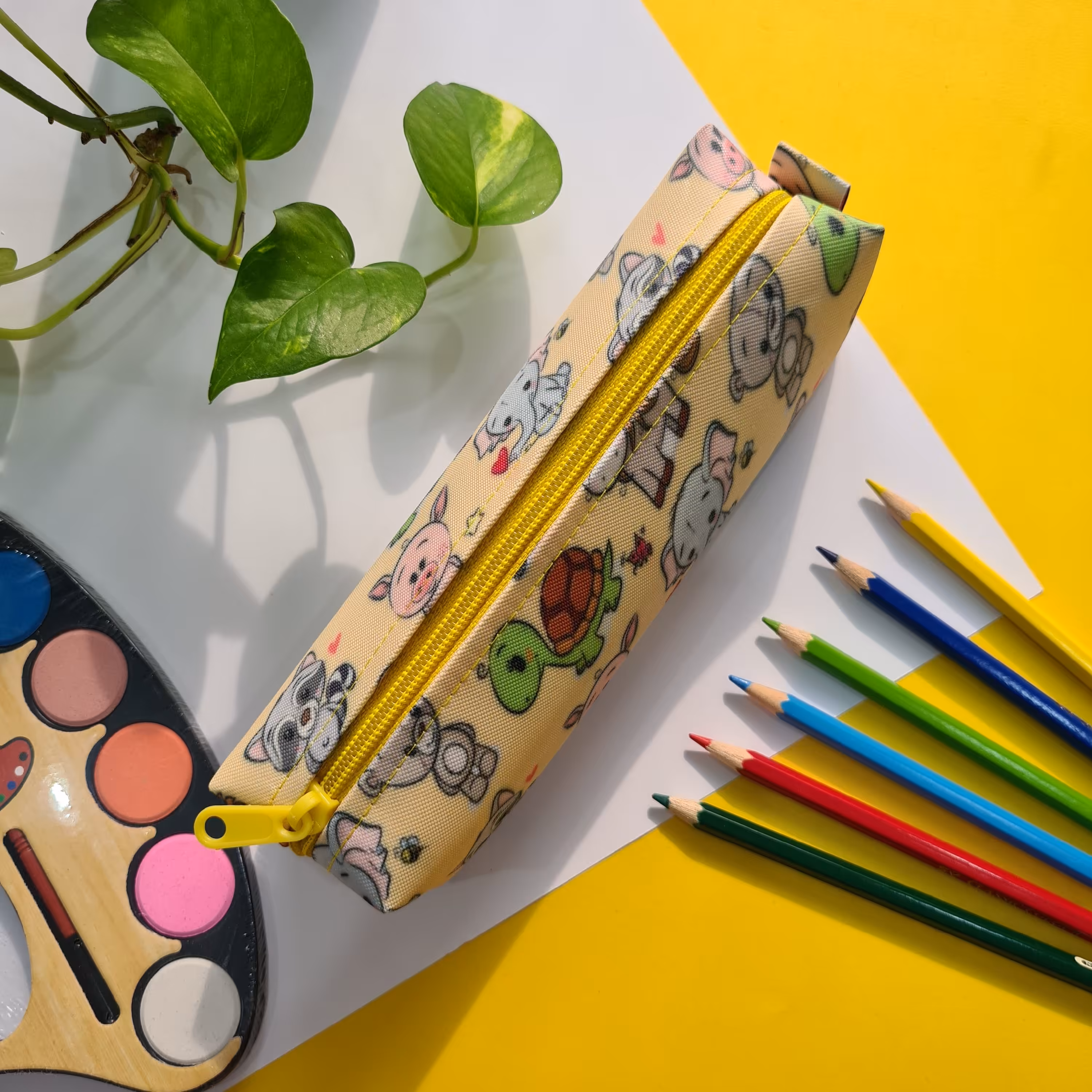 جامدادی بچگانه فانتزی