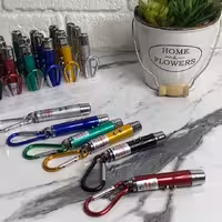 لیزر سه کاره با کیفیت پرتاب نور عالی